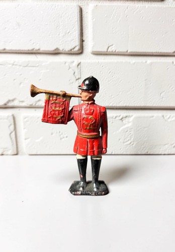 Britains royal trumpeter - britains,