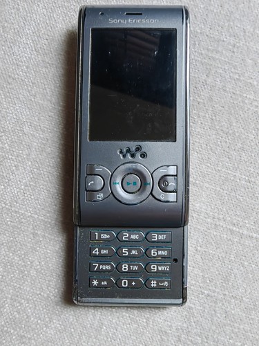 Sony ericsson w595 three - w595,