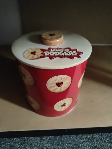 Mcvities jammie dodger round - mcvities,