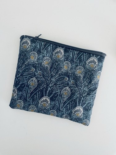 Liberty fabric queen hera - fabric,