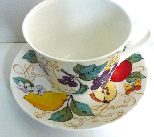 Cup saucer large - &,
