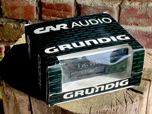 Vintage 1990 grundig car - vintage,