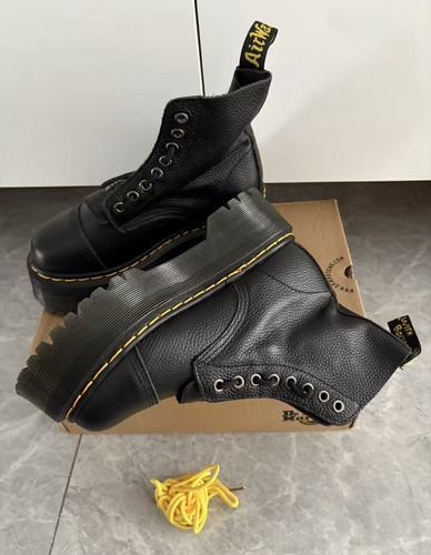 Martens black leather - dr.,