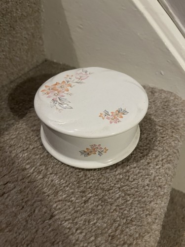 Round porcelain denmead - round,