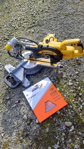 Dewalt dws773 110v 216mm - dewalt,