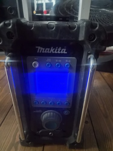 Makita bmr100 portable fm - bmr100,