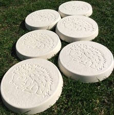 6 x White Round Concrete