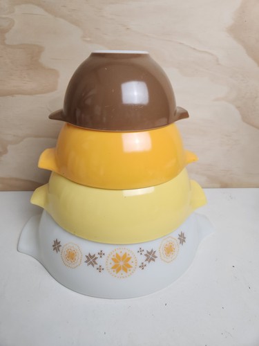 Vintage pyrex town - pyrex, country
