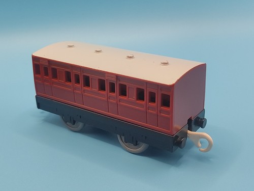Tomy trackmaster olivers - trackmaster,