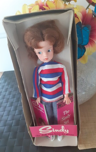 Boxed sindy doll 1965 made - sindy,