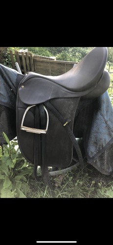 Wintec brown dressage saddle - wintec,
