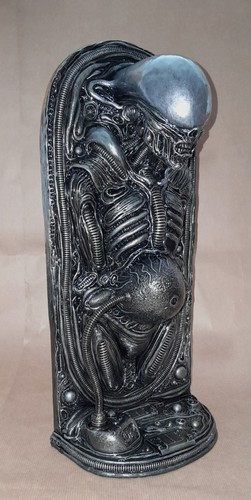 Alien xenomorph birthing - alien, 'birthing'