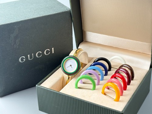 Near mint box gucci change - w/box],