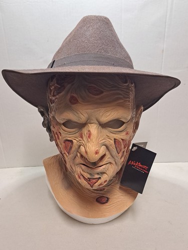 Trick treat studios freddy - trick,