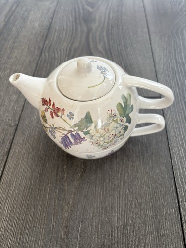 Tea pot and - pot,