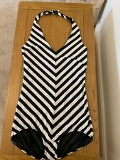 Bric A Brac  Black&White