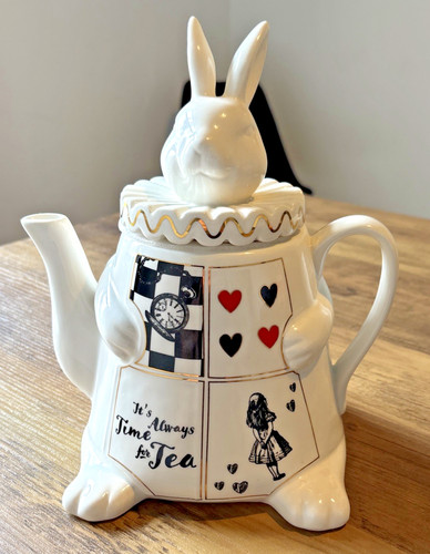 Alice wonderland white - in,
