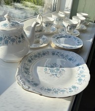 Vintage Colcough Braganza Tea Set. Mint Condition. Tea Pot, Milk Jug, Sugar Bowl