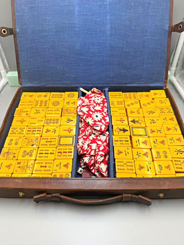 Vintage bakelite mah jong tile - vintage,