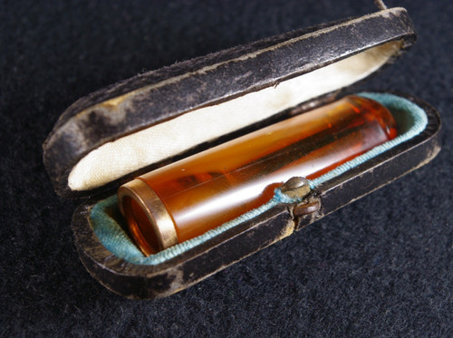 Cigarette holder amber vintage - amber,