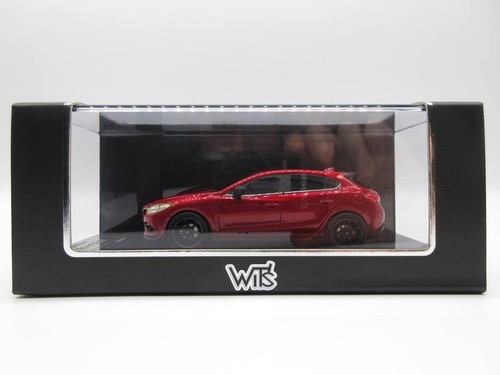 Wit mazda 3rd axela - 3rd,