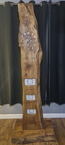 Oak clock - ,