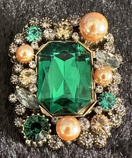 Vintage Style Emerald Green