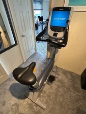 Precor UBK 885 Upright Bike with P80 Console
