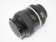 Nikon Nikkor 105mm f2.5 AI