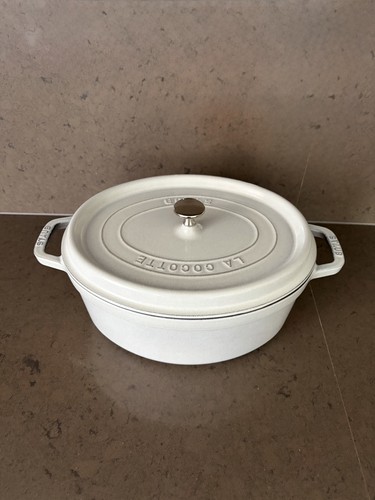 Staub oval cocotte - oval, cm