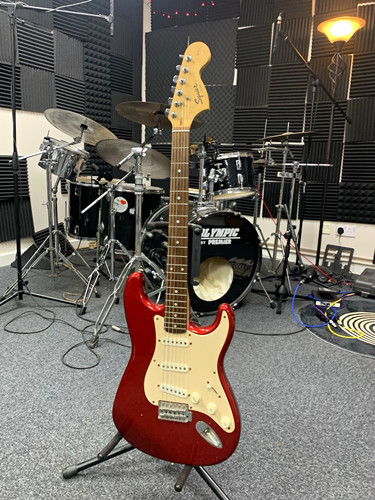 Squier stratocaster 2005