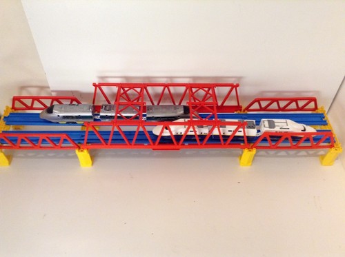 Twin track bridge tomy tomica - twin,