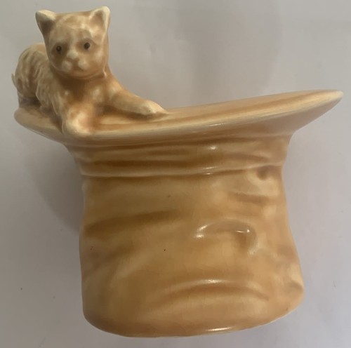 Sylvac cat hat 477 - on,