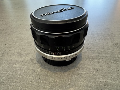 Minolta 58mm rokkor - f/1.4,