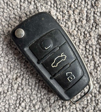 GENUINE AUDI 3 BUTTON REMOTE