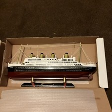 Titanic Wooden Model Ship On Stand 40 Cm Long 