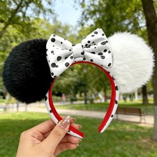 101 Dalmations Disney` Parks