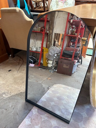 Black metal arched - mirror, 50