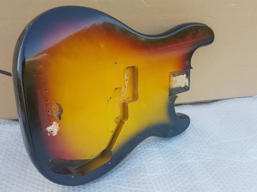 Tokai bass body 66 - p,
