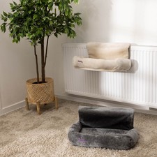 PETLICITY Padded Cat Radiator
