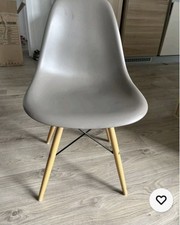 4x Plastic Tub Dining Chairs with Wooden Legs