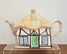 VINTAGE SYLVAC CERAMICS COUNTRY COTTAGE TEAPOT