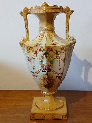 Royal foley ware - royal, fenton