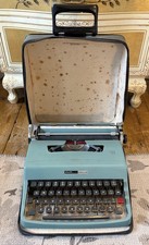 Vintage Olivetti Lettera 32