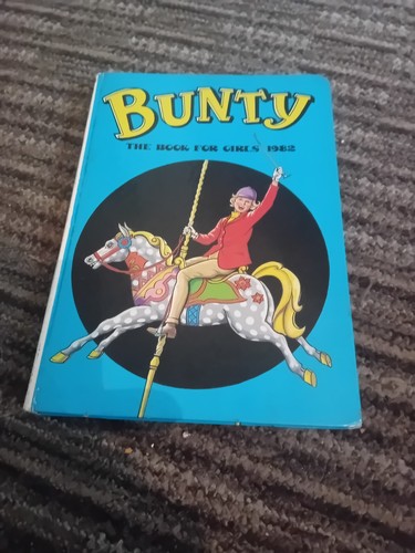 Bunty annual 1982 c - bunty,