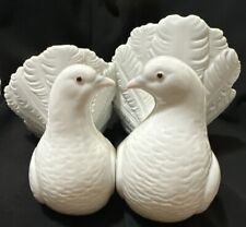 ATTACHED COUPLE OF PORCELAIN