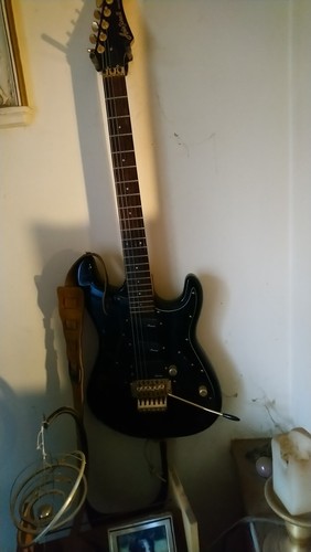 Electric guitar aria pro mad - guitar,