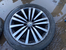 GENUINE VW PASSAT B7 1X 17