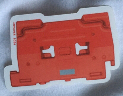 Invader red - red, space