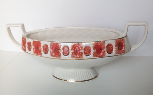 Arthur wood mantle vase - mantle, cairo